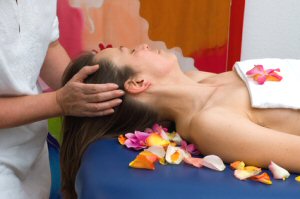 Lomi Lomi Nui-Massage - Ausbildung und Wirkung auf den Krper