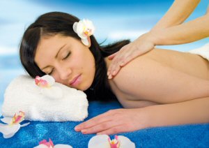 Wellness-Massage und ayurvedische Ganzkrper-Massage